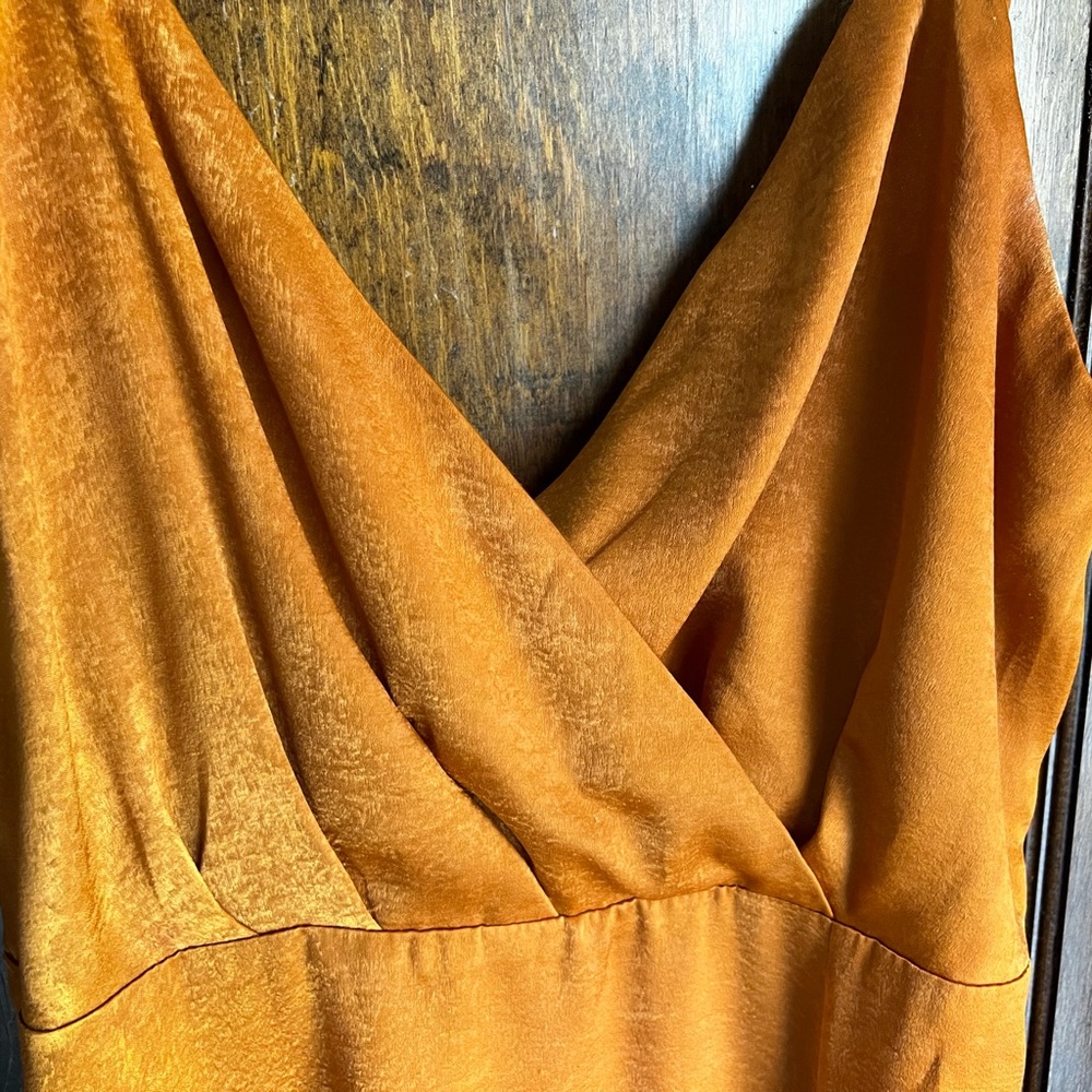 Lulu dress size large - Picture 2 of 5